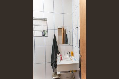 Casa à venda com 110m², 3 quartos e 2 vagasBanheiro
