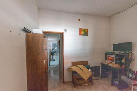 Casa à venda com 110m², 3 quartos e 2 vagasSala