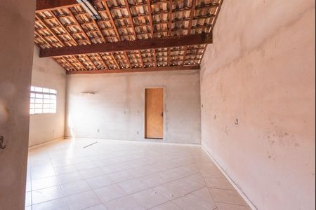 Casa à venda com 110m², 3 quartos e 2 vagasSalão