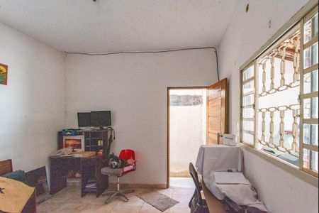 Casa à venda com 110m², 3 quartos e 2 vagasSala
