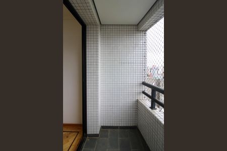 Varanda  de apartamento à venda com 2 quartos, 58m² em Santo Amaro, São Paulo