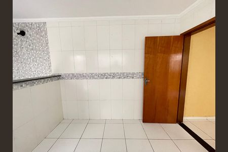 Casa para alugar com 80m², 2 quartos e 1 vaga Casa para alugar com 80m², 2 quartos e 1 vagaCozinha