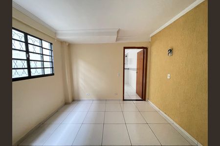 Casa para alugar com 80m², 2 quartos e 1 vaga Casa para alugar com 80m², 2 quartos e 1 vagaSala
