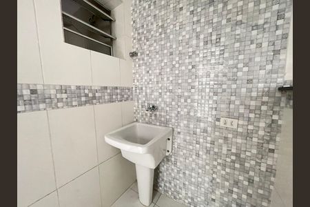 Casa para alugar com 80m², 2 quartos e 1 vaga Casa para alugar com 80m², 2 quartos e 1 vagaÁrea de serviço