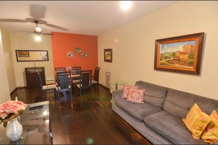 Apartamento à venda com 110m², 3 quartos e 2 vagas Apartamento à venda com 110m², 3 quartos e 2 vagasSala