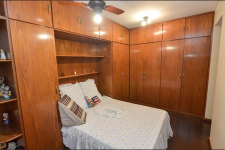 Apartamento à venda com 110m², 3 quartos e 2 vagas Apartamento à venda com 110m², 3 quartos e 2 vagasSuíte