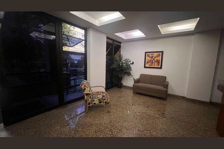Apartamento à venda com 110m², 3 quartos e 2 vagas Apartamento à venda com 110m², 3 quartos e 2 vagasHall