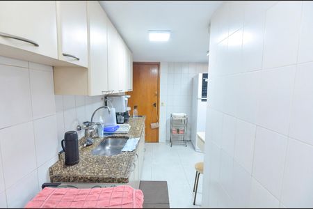 Apartamento à venda com 110m², 3 quartos e 2 vagas Apartamento à venda com 110m², 3 quartos e 2 vagasCozinha