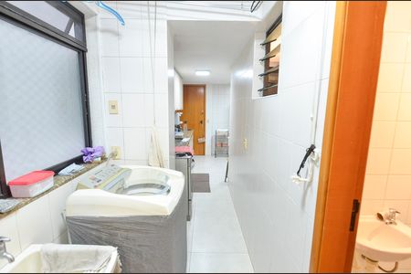 Apartamento à venda com 110m², 3 quartos e 2 vagas Apartamento à venda com 110m², 3 quartos e 2 vagasÁrea de Serviço