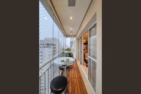 Apartamento à venda com 198m², 3 quartos e 3 vagas Apartamento à venda com 198m², 3 quartos e 3 vagasVaranda da Sala
