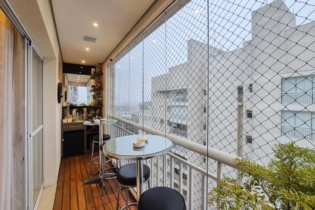 Apartamento à venda com 198m², 3 quartos e 3 vagas Apartamento à venda com 198m², 3 quartos e 3 vagasVaranda da Sala