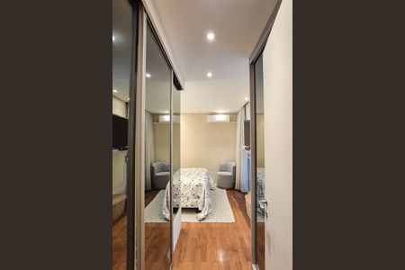 Apartamento à venda com 198m², 3 quartos e 3 vagas Apartamento à venda com 198m², 3 quartos e 3 vagasSuíte 1