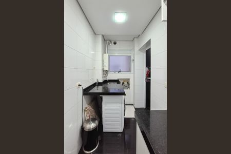 Apartamento à venda com 198m², 3 quartos e 3 vagas Apartamento à venda com 198m², 3 quartos e 3 vagasÁrea de Serviço