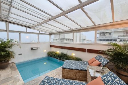 Apartamento à venda com 198m², 3 quartos e 3 vagas Apartamento à venda com 198m², 3 quartos e 3 vagasÁrea gourmet
