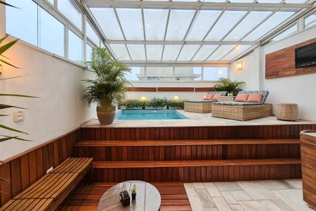 Apartamento à venda com 198m², 3 quartos e 3 vagas Apartamento à venda com 198m², 3 quartos e 3 vagasÁrea gourmet