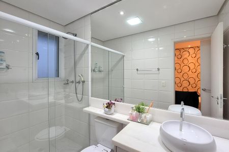 Apartamento à venda com 198m², 3 quartos e 3 vagas Apartamento à venda com 198m², 3 quartos e 3 vagasVaranda Suíte 2