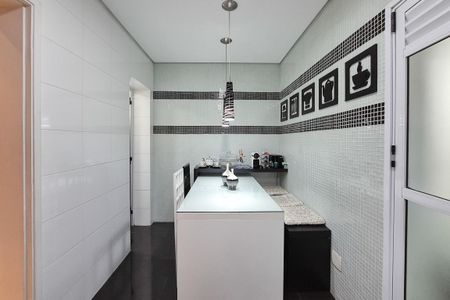 Apartamento à venda com 198m², 3 quartos e 3 vagas Apartamento à venda com 198m², 3 quartos e 3 vagasCozinha