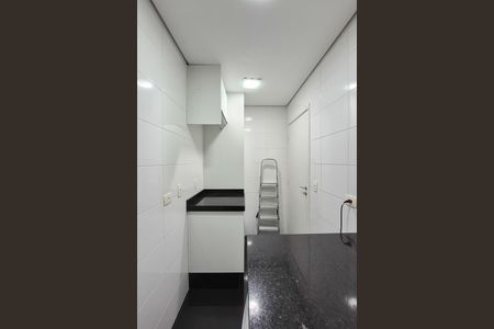 Apartamento à venda com 198m², 3 quartos e 3 vagas Apartamento à venda com 198m², 3 quartos e 3 vagasÁrea de Serviço
