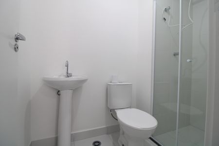 Banheiro da suíte de apartamento para alugar com 1 quarto, 29m² em Planalto Paulista, São Paulo