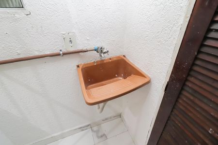 Casa para alugar com 70m², 1 quarto e sem vagaÁrea de Serviço