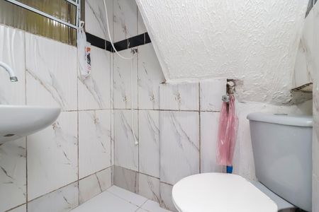 Banheiro de casa para alugar com 1 quarto, 70m² em Cidade Antônio Estêvão de Carvalho, São Paulo