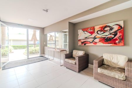 Apartamento à venda com 52m², 2 quartos e 1 vaga Apartamento à venda com 52m², 2 quartos e 1 vagaHall social
