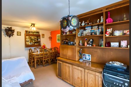 Sala de apartamento à venda com 3 quartos, 70m² em Cangaiba, São Paulo