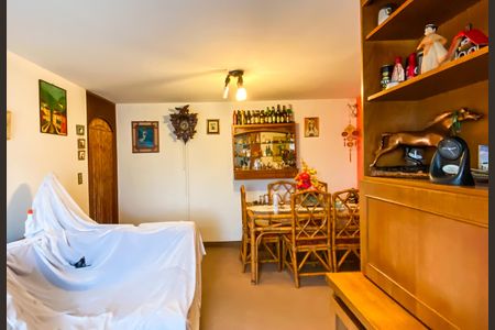 Sala de apartamento à venda com 3 quartos, 70m² em Cangaiba, São Paulo