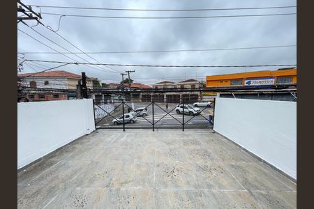 Casa para alugar com 120m², 3 quartos e 1 vaga Casa para alugar com 120m², 3 quartos e 1 vagaVaranda