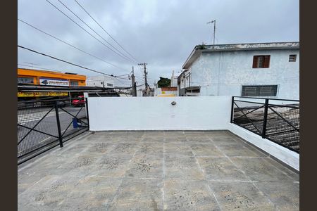 Casa para alugar com 120m², 3 quartos e 1 vaga Casa para alugar com 120m², 3 quartos e 1 vagaVaranda