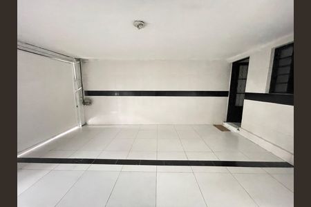 Casa para alugar com 120m², 3 quartos e 1 vaga Casa para alugar com 120m², 3 quartos e 1 vagaGaragem