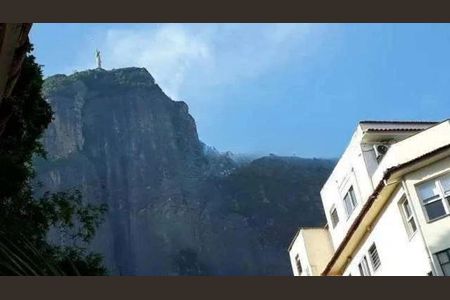 Casa à venda com 386m², 4 quartos e 2 vagas