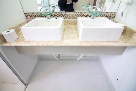 Casa para alugar com 180m², 2 quartos e 2 vagasBanheiro