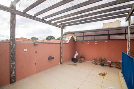 Casa para alugar com 180m², 2 quartos e 2 vagasVaranda