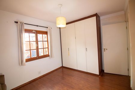 Quarto 1 de casa para alugar com 2 quartos, 180m² em Brooklin, São Paulo