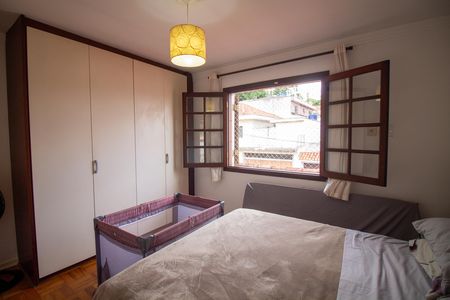 Casa para alugar com 180m², 2 quartos e 2 vagasQuarto 2 - Suíte