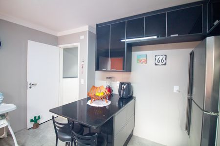 Casa para alugar com 180m², 2 quartos e 2 vagasCozinha