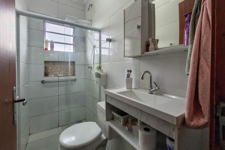 Casa de condomínio para alugar com 67m², 2 quartos e 1 vaga Casa de condomínio para alugar com 67m², 2 quartos e 1 vagaBanheiro