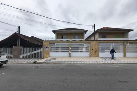 Casa de condomínio para alugar com 67m², 2 quartos e 1 vaga Casa de condomínio para alugar com 67m², 2 quartos e 1 vagaFachada