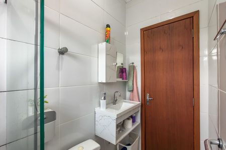 Casa de condomínio para alugar com 67m², 2 quartos e 1 vaga Casa de condomínio para alugar com 67m², 2 quartos e 1 vagaBanheiro
