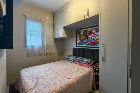 Quarto de casa de condomínio para alugar com 2 quartos, 67m² em Nova Mirim, Praia Grande