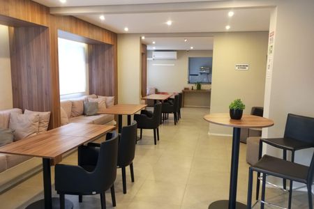 Apartamento para alugar com 38m², 2 quartos e sem vaga Apartamento para alugar com 38m², 2 quartos e sem vagaÁrea comum - Salão de festas