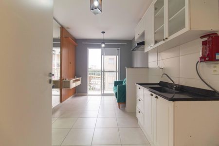 Apartamento para alugar com 38m², 2 quartos e sem vaga Apartamento para alugar com 38m², 2 quartos e sem vagaCozinha e Sala