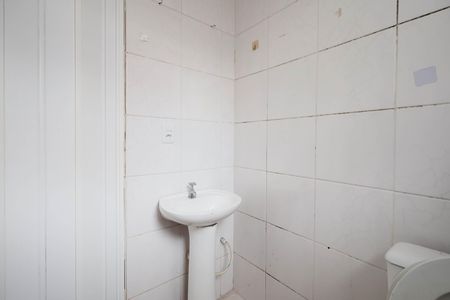 Casa para alugar com 40m², 1 quarto e sem vaga Casa para alugar com 40m², 1 quarto e sem vagaBanheiro