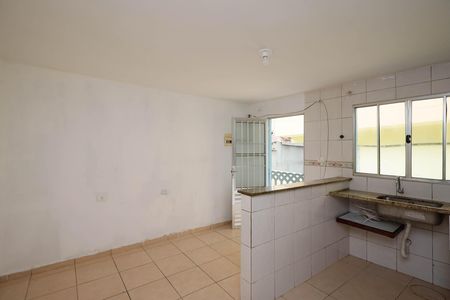 Sala / Cozinha  de casa para alugar com 1 quarto, 40m² em Vila Gustavo, São Paulo