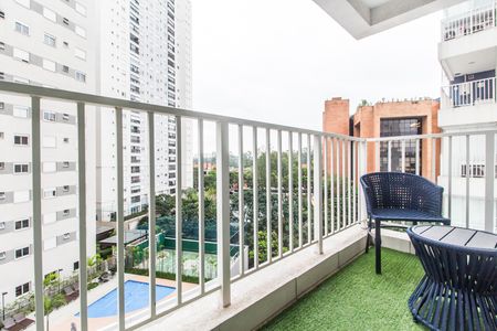 Varanda de apartamento à venda com 1 quarto, 49m² em Alphaville Empresarial, Barueri