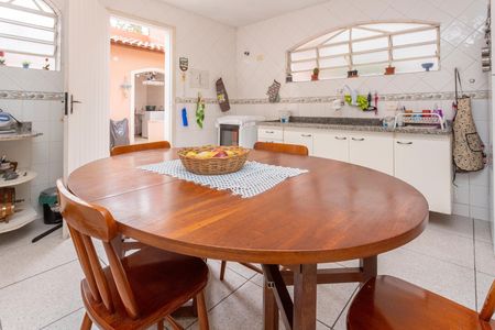 Casa à venda com 168m², 3 quartos e 2 vagasCozinha