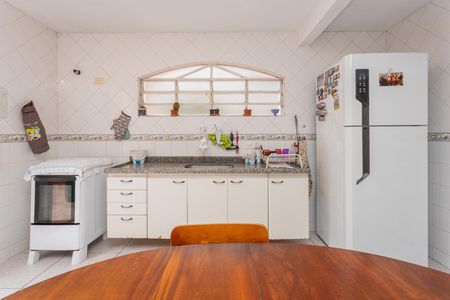 Casa à venda com 168m², 3 quartos e 2 vagasCozinha