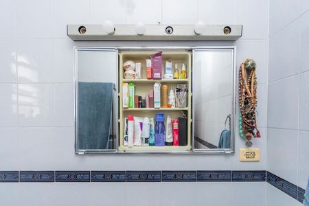 Casa à venda com 168m², 3 quartos e 2 vagasBanheiro da Suíte