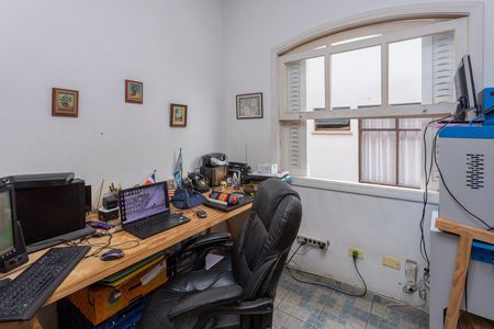 Casa à venda com 168m², 3 quartos e 2 vagasQuarto 3